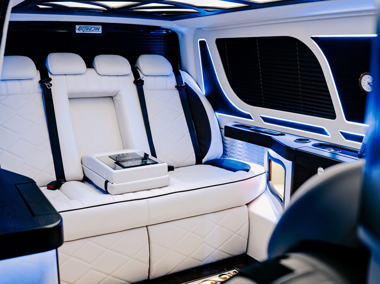  Don't Leave Your Most Special Day to Chance: VIP Transportation for Weddings and Events 